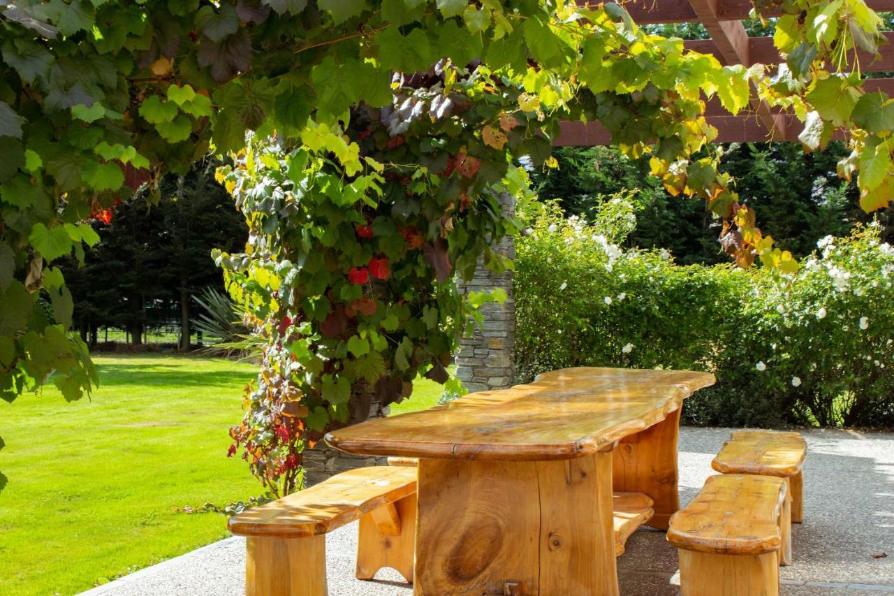 Queenstown Country Lodge Lake Hayes Bagian luar foto